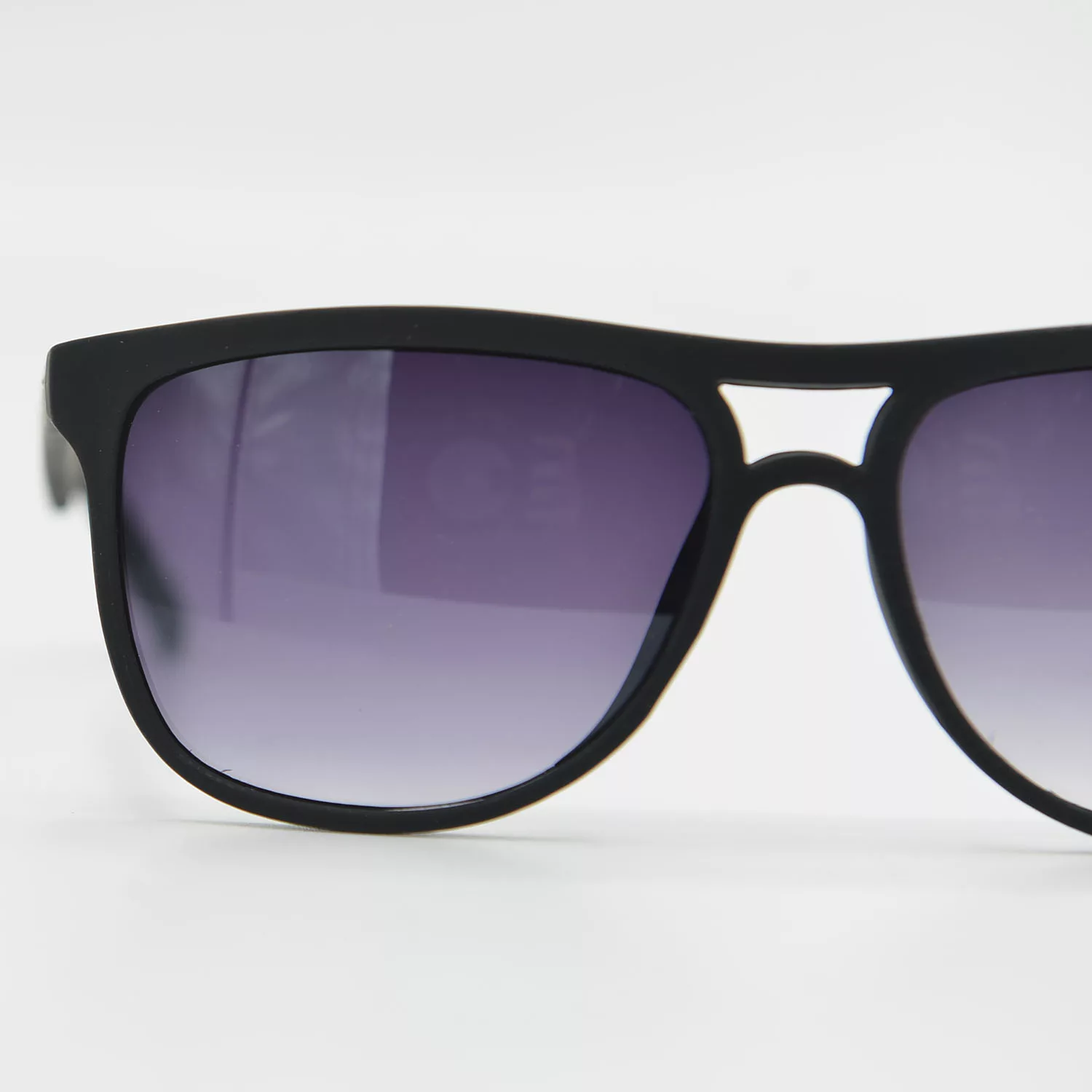 عینک آفتابی مدل BLK_JX10072