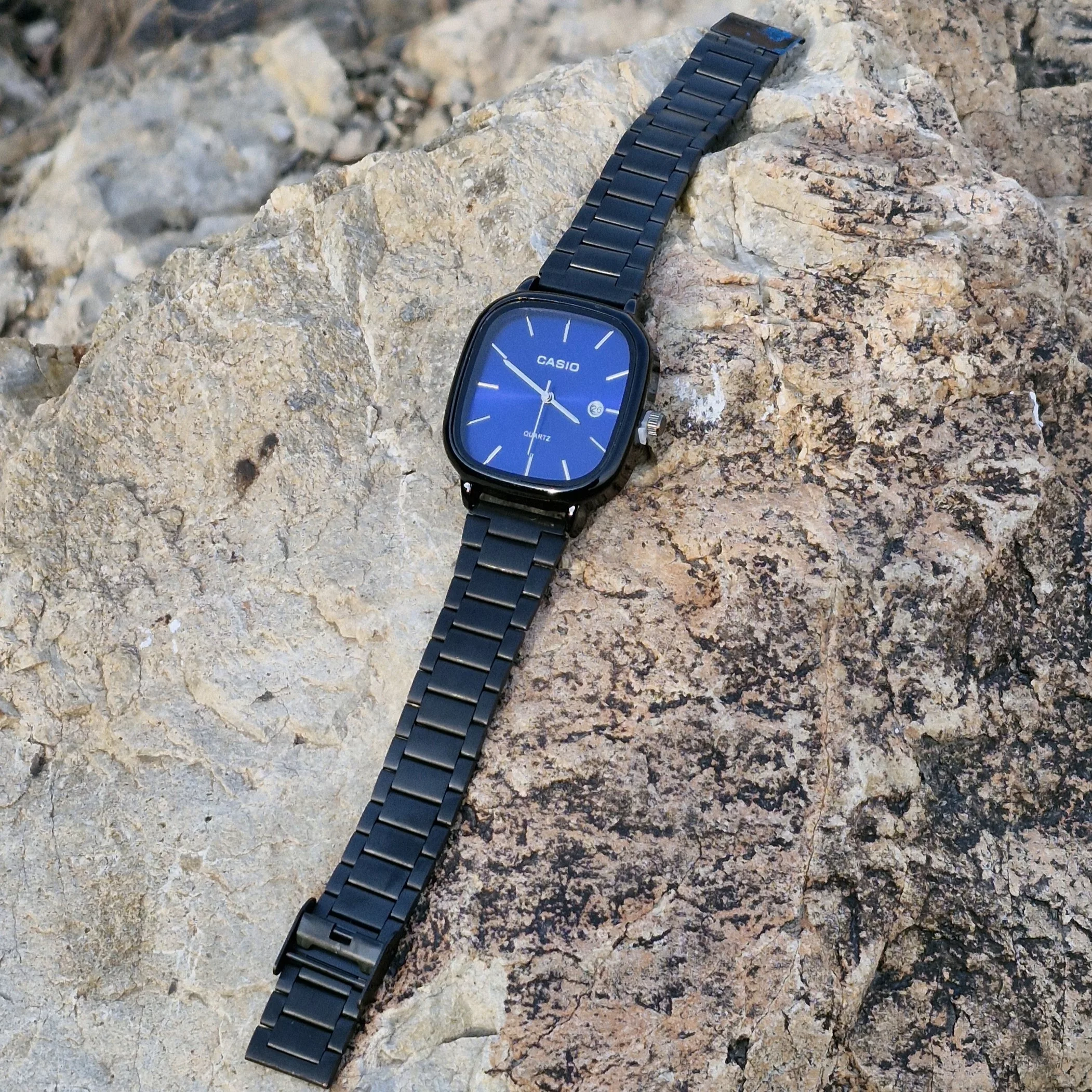 ساعت مچی عقربه‌ای مردانه کوارتز مدل کلاسیک کد CA1000