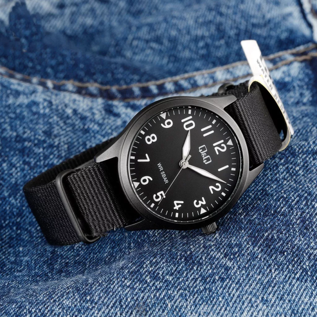 ساعت مچی عقربه‌ای کوارتز مردانه کیو اند کیو مدل Q76B-007