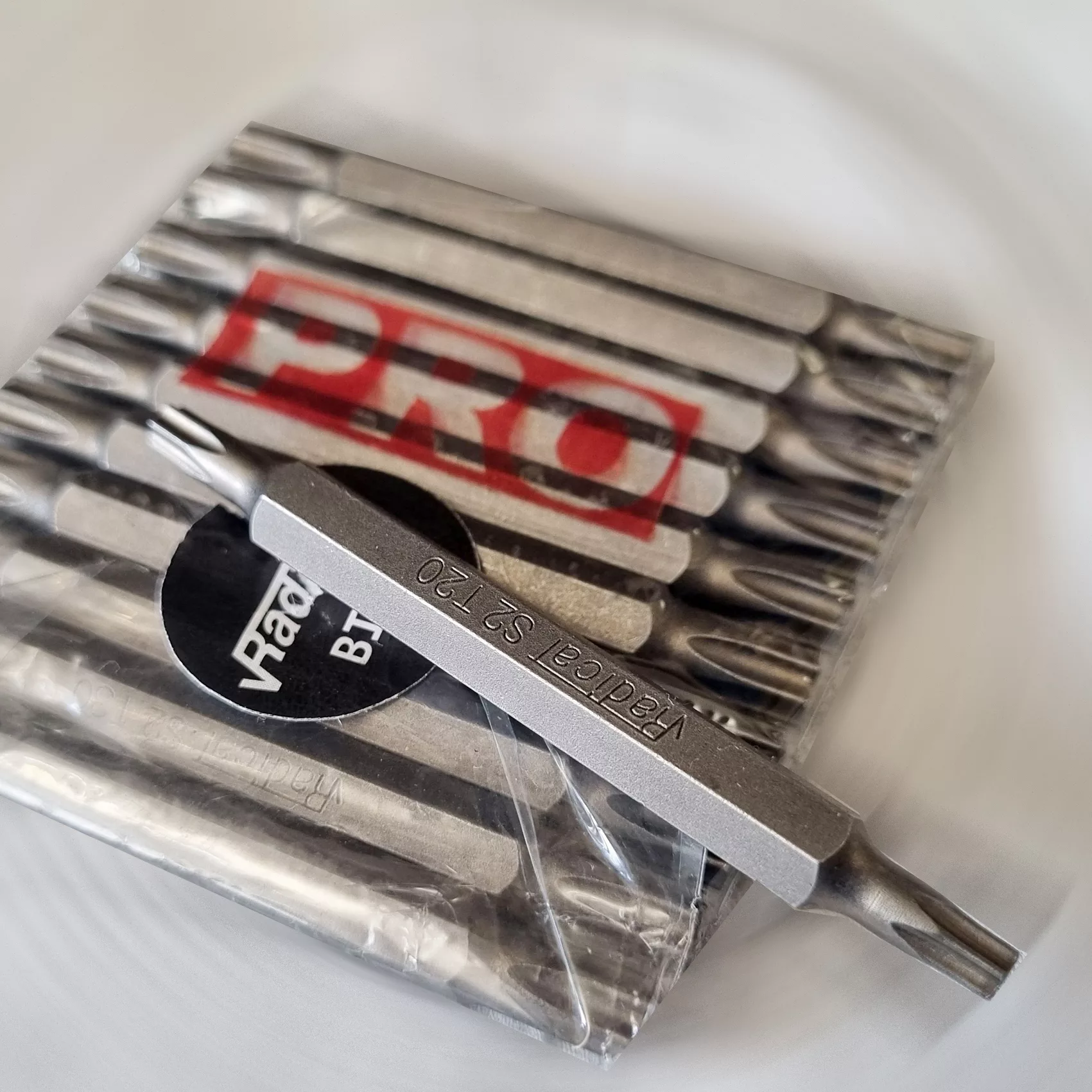 سری پیچ گوشتی ستاره ای پرو رادیکال کد 6-P2--T20-T30 بسته 6 عددی