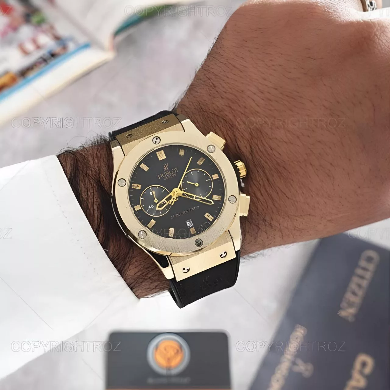 ساعت مچی عقربه‌ای کوارتز مردانه مدل سه موتور فعال کورنوگراف کد Hub 04