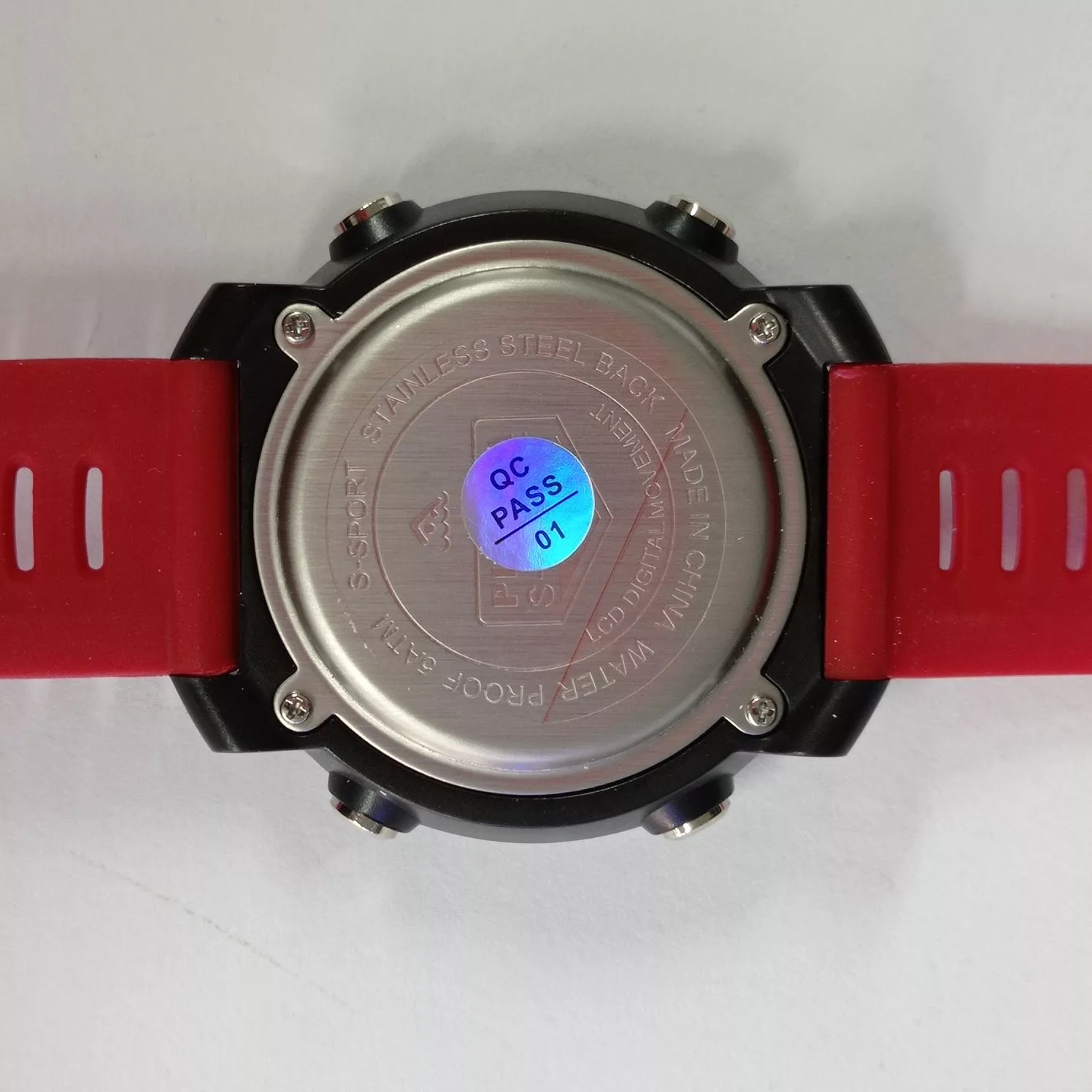 ساعت مچی دیجیتال مردانه پیائوما مدل GHE22