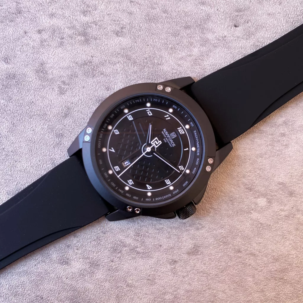 ساعت مچی عقربه‌ای مردانه نیوی فورس مدل NF8031 BWB