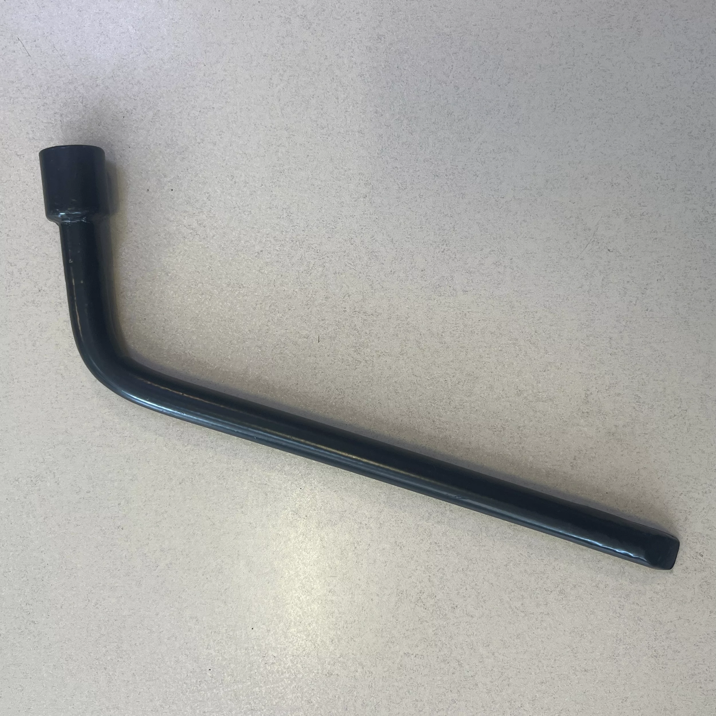 آچار چرخ خودرو کد 501561 سایز 14 میلی متر مناسب برای پراید