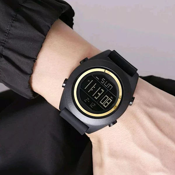 ساعت مچی دیجیتال اسکمی مدل 1867GD