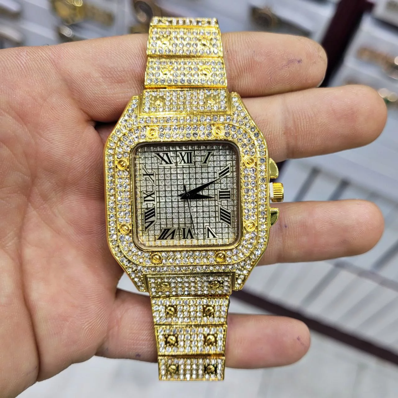 ساعت مچی عقربه‌ای مردانه مدل یونانی نگینی