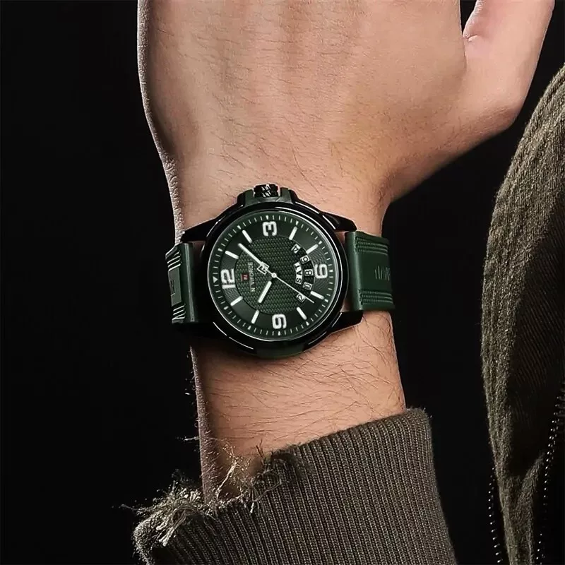 ساعت مچی عقربه‌ای مردانه نیوی فورس مدل NF9215 BGNGN