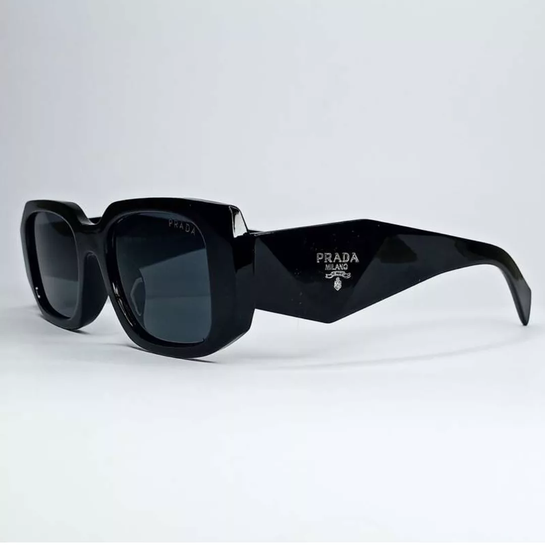 عینک آفتابی  مدل دسته سه بعدی