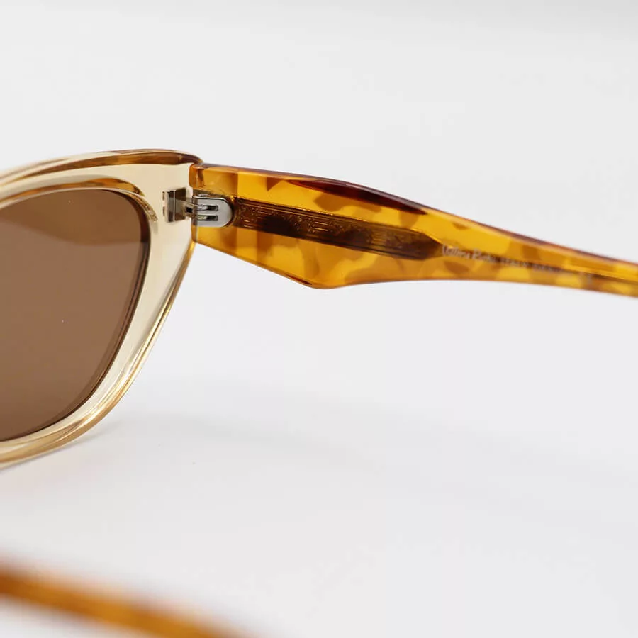 عینک آفتابی گربه ای ویتوریو ریچی مدل 8833