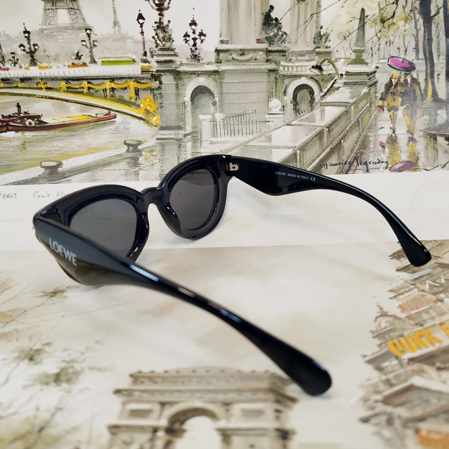 عینک آفتابی  بیضی غیر پلاریزه لووه مدل 58053 کد BL