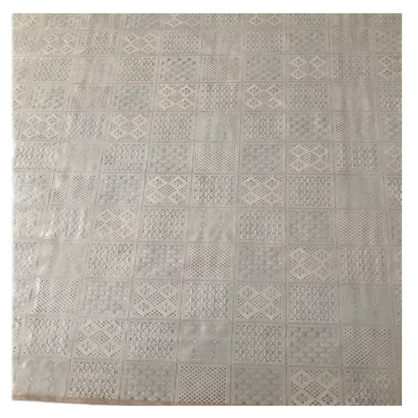 سفره 4 نفره مدل رویال طرح گیپور کد 05 سایز 100×100 سانتی متر