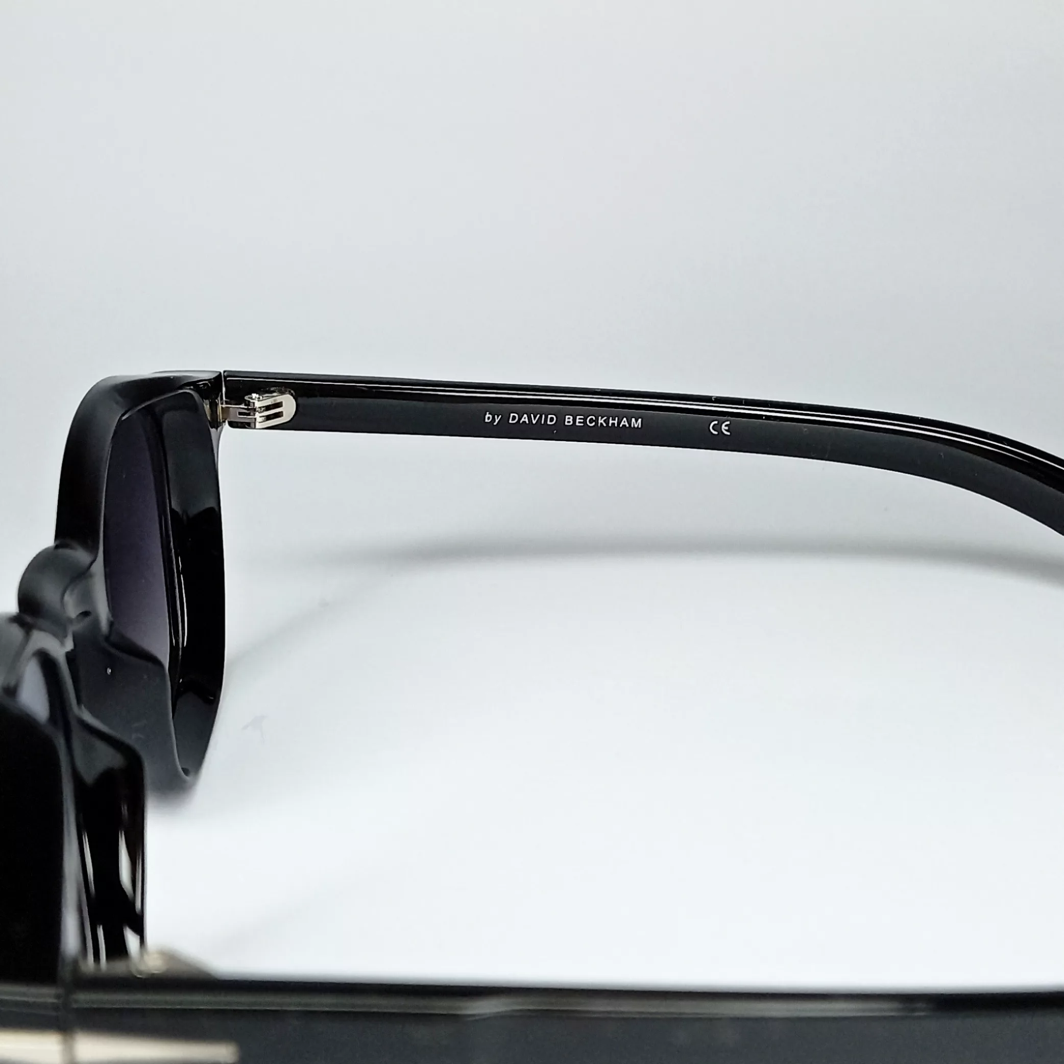 عینک آفتابی دیوید بکهام مدل Hg87