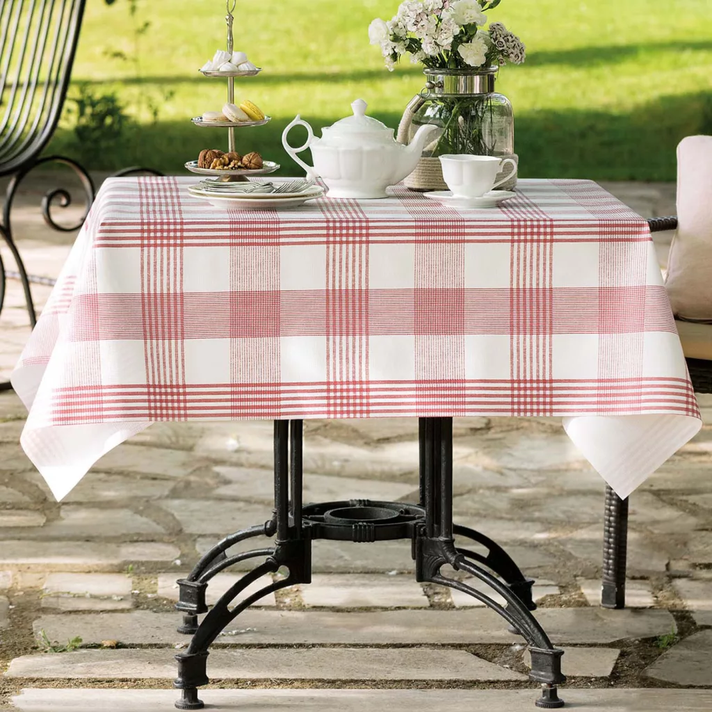 سفره شش نفره مادام کوکو مدل Majori-REC100140.red سایز 100*140 سانتی متر