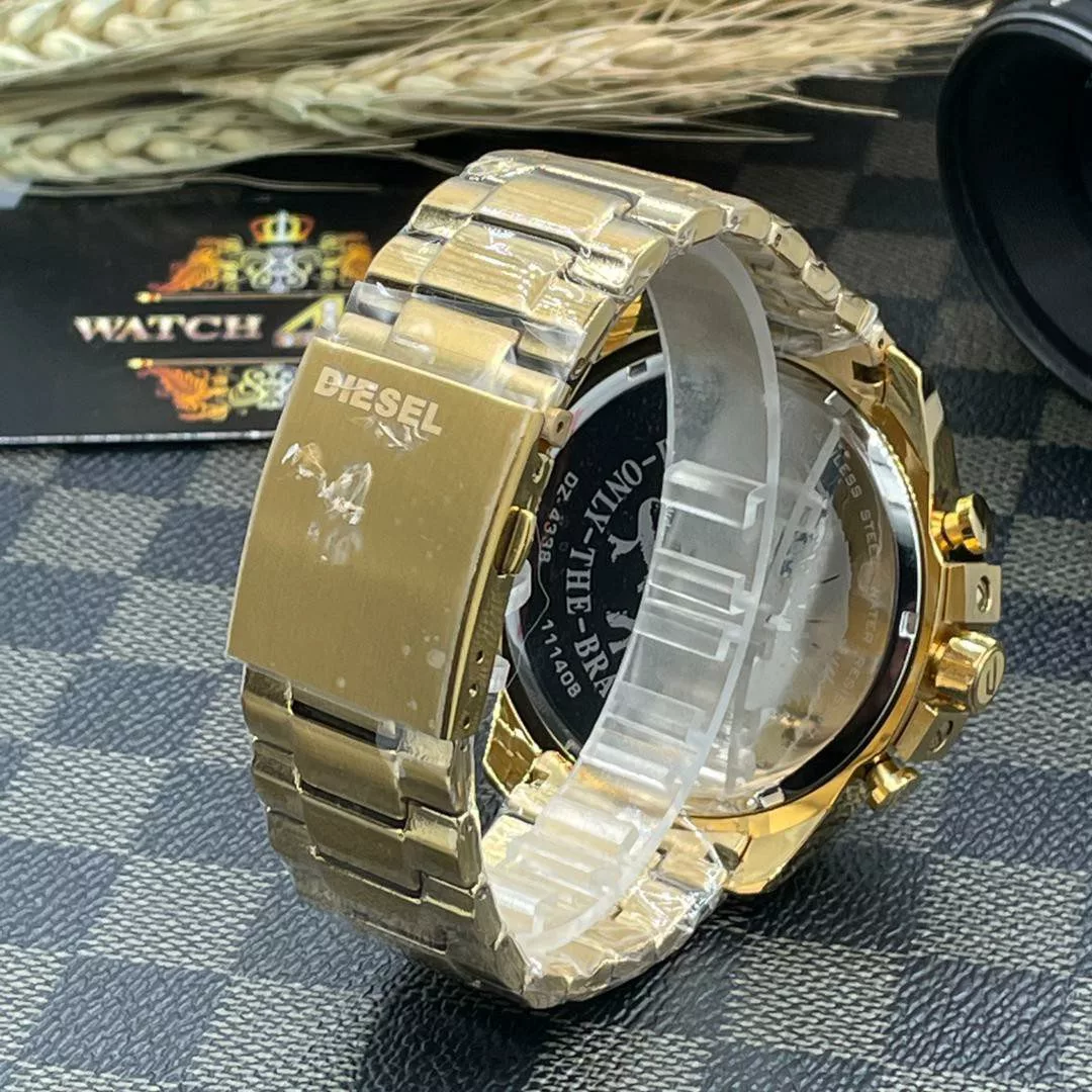 ساعت مچی عقربه‌ای کوارتز مردانه مدل ساعت شخدار بند طلایی  کوارتز مدل کلاسیک کد 870