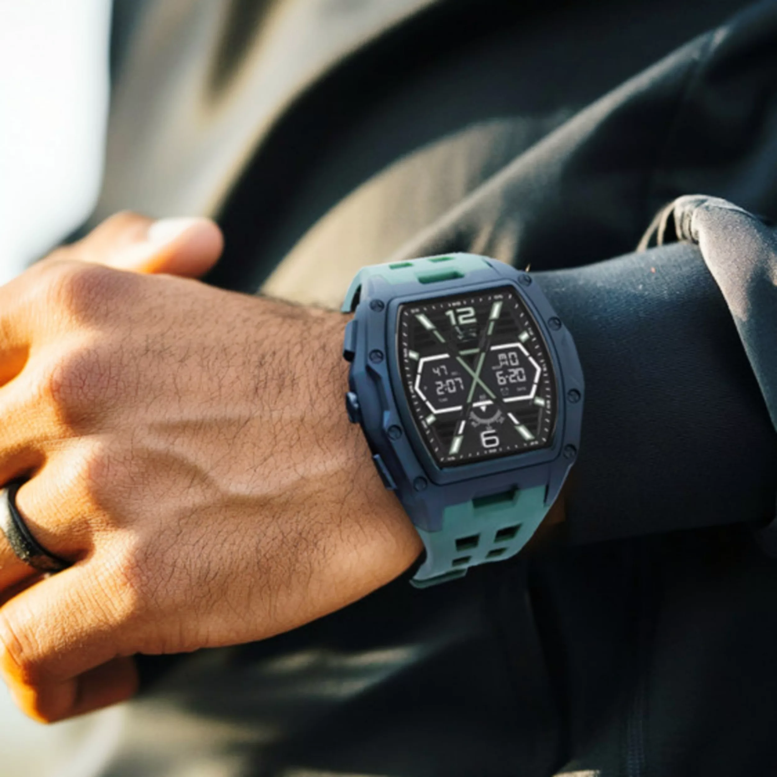 ساعت مچی دیجیتال مدل تک زمانه بند پیو کرنومتر دار ضد آب کد ۱.۲