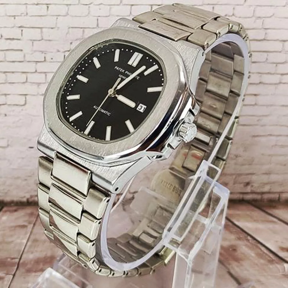 ساعت مچی عقربه‌ای مردانه مدل ناتیلوس بندفلزی کد Patek Philippe NAUTILUS P8168B