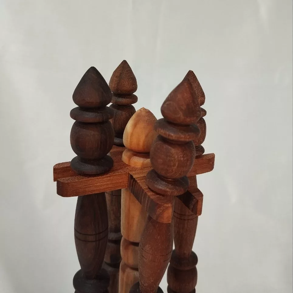 سرویس کفگیر و ملاقه چوبی 4 پارچه مدل گردو به همراه پایه نگهدارنده