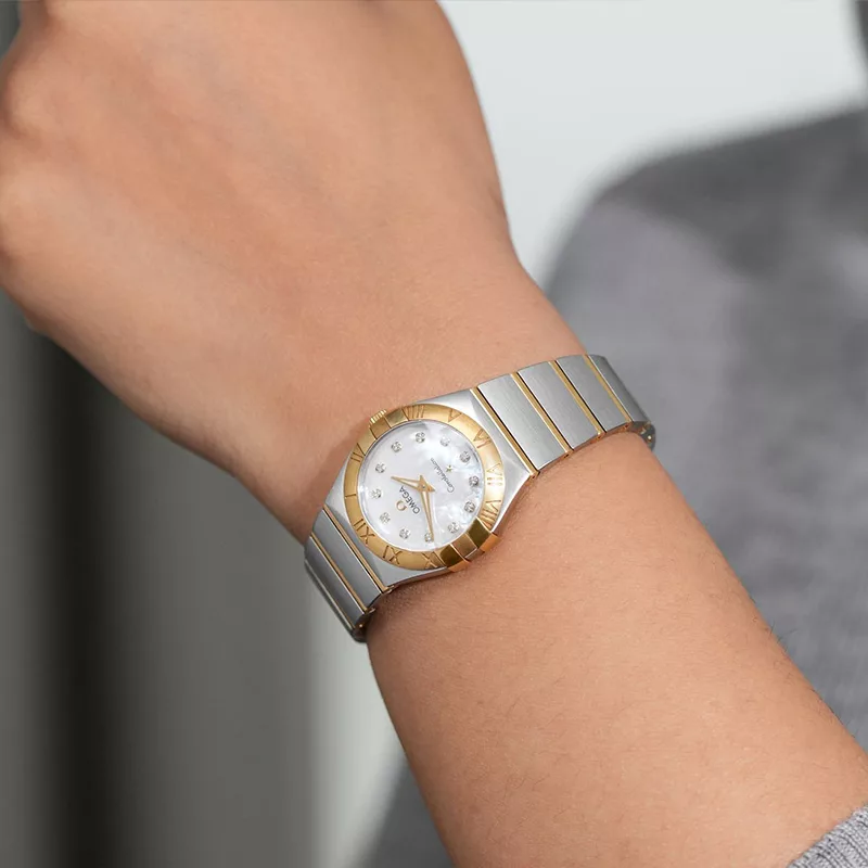 ساعت مچی عقربه‌ای کوارتز مردانه امگا مدل کانسلیشن  کد 02