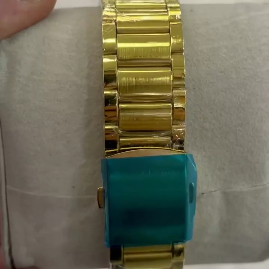 ساعت مچی عقربه‌ای مردانه مدل اسپرت شاخدار کد Dzl 1