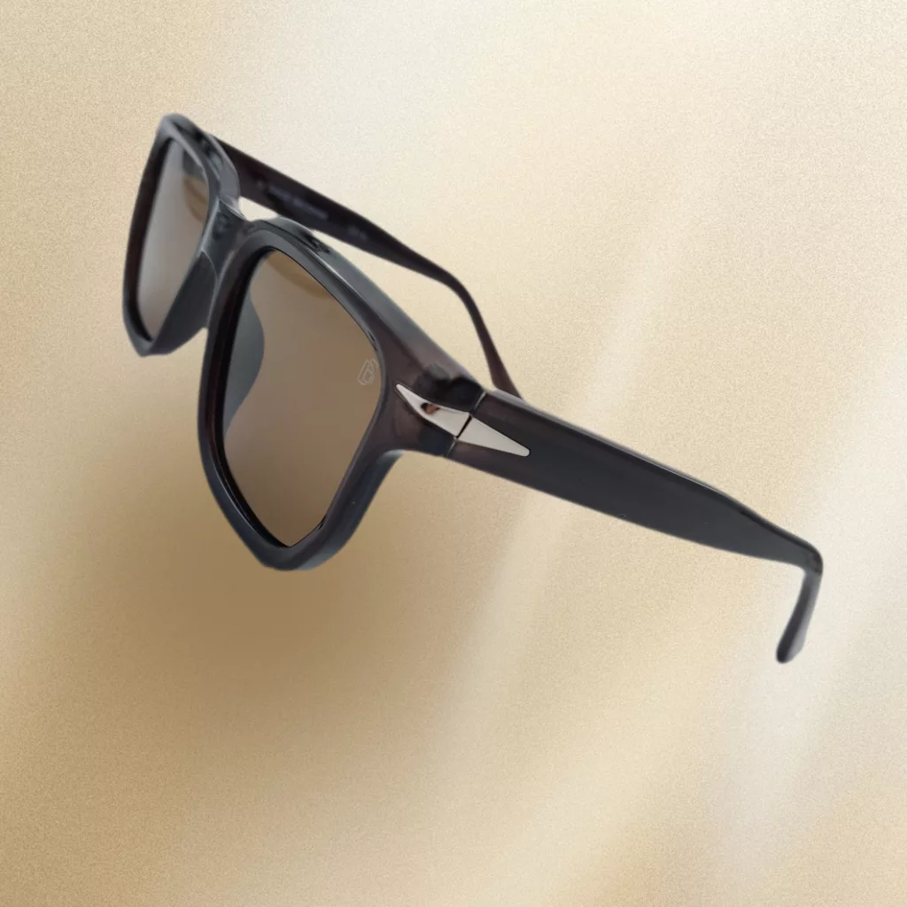 عینک آفتابی ویفرر (Wayfarer) دیوید بکهام مدل DB7017