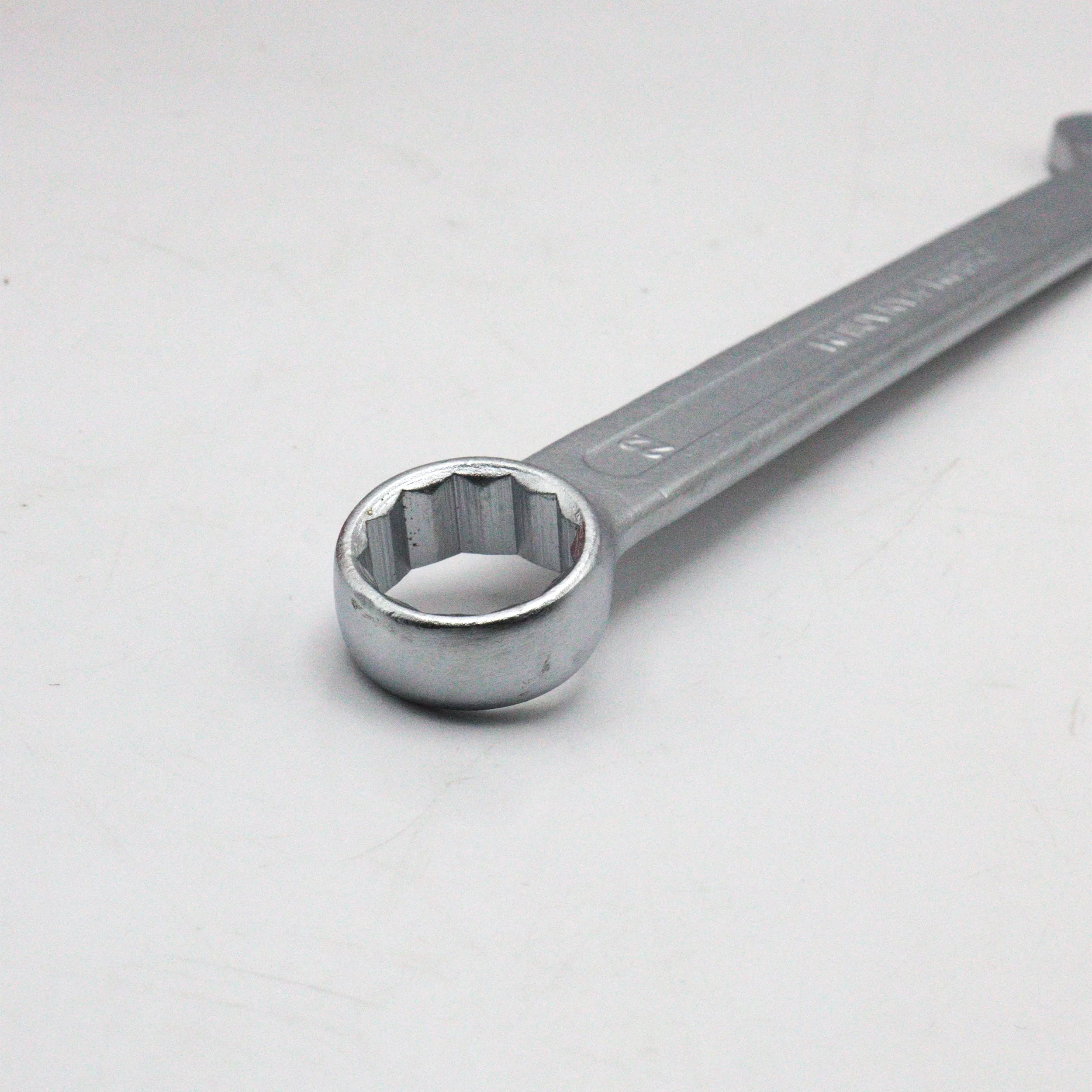 آچار یکسر تخت و یکسر رینگی آتا مدل YP-22MM سایز 22 میلی متر