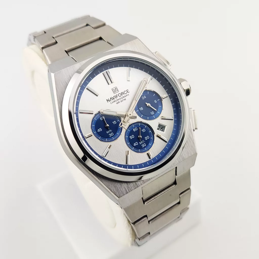 ساعت مچی عقربه‌ای کوارتز مردانه نیوی فورس مدل سه موتوره کد NF8048