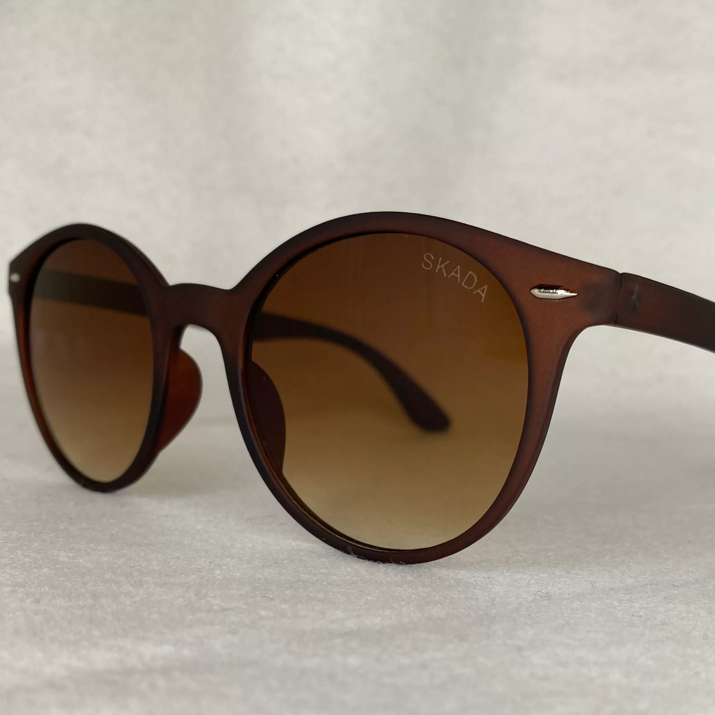 عینک آفتابی مدل گرد کد 9950