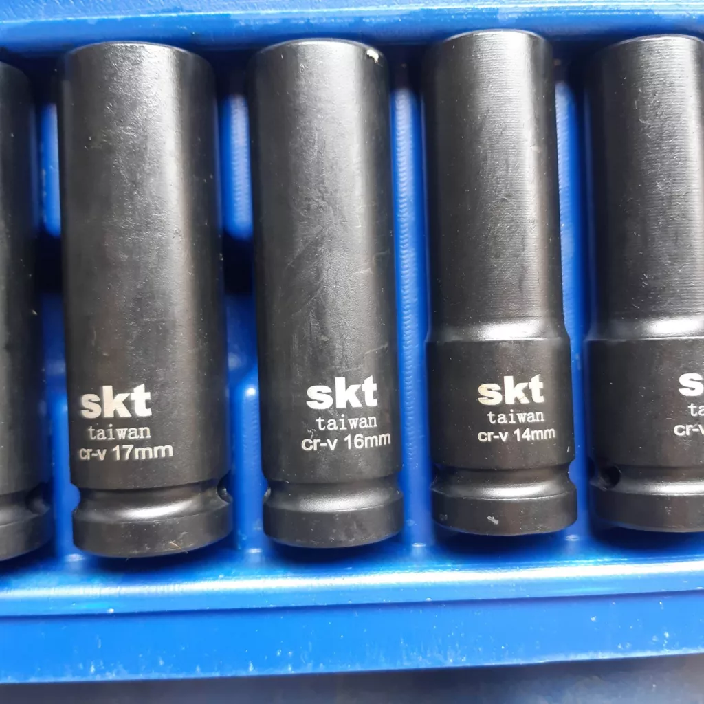 آچار بکس بلند فشارقوی اس کی تی مدل 1/2 PR13  مجموعه 13 عددی