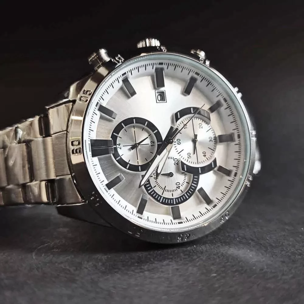 ساعت مچی عقربه‌ای کوارتز مردانه مدل سه موتور فعال کورنوگراف کد n2