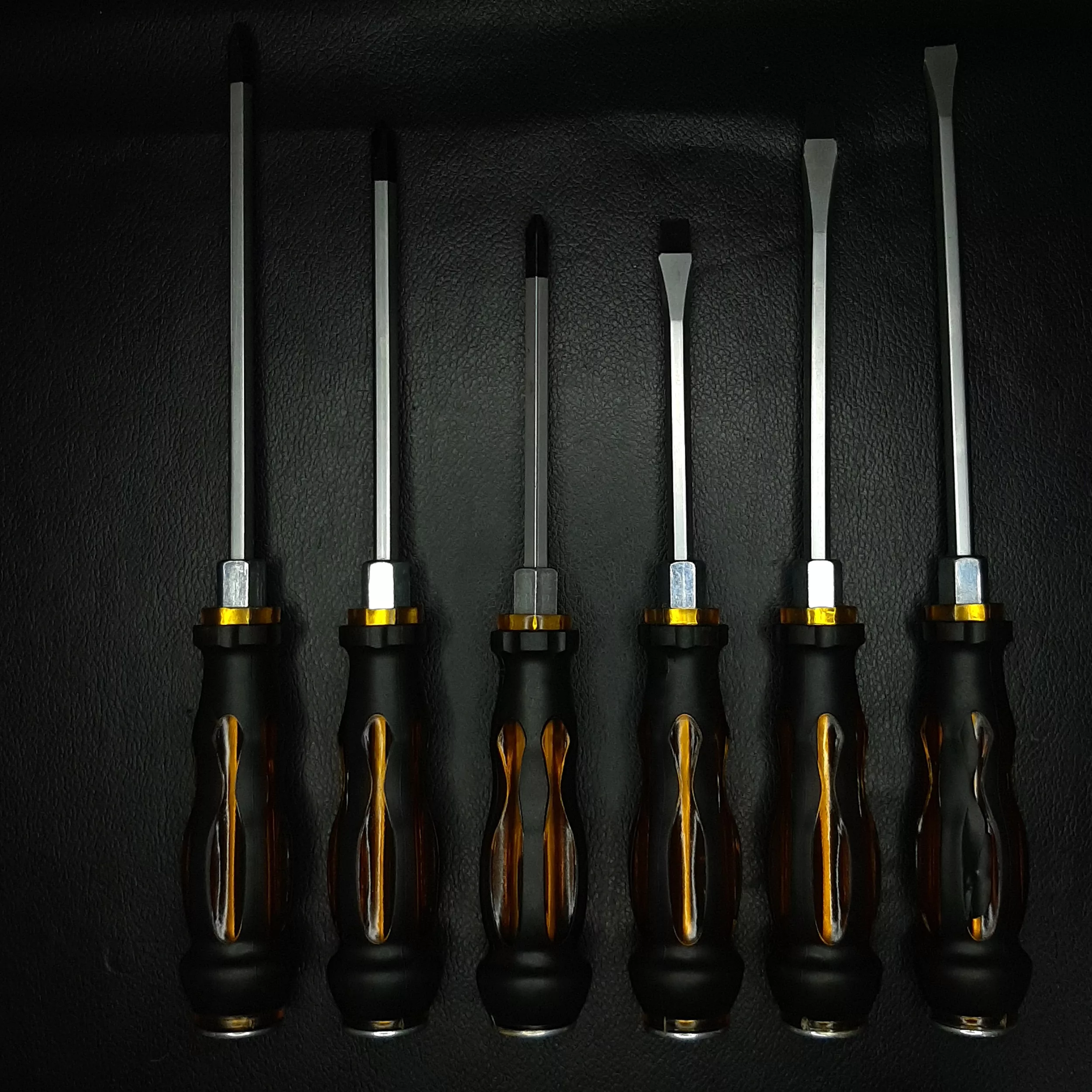 پیچ گوشتی ضربه خور دوسو و چهار سو کایزو مدل xsa-98 مجموعه 6 عددی