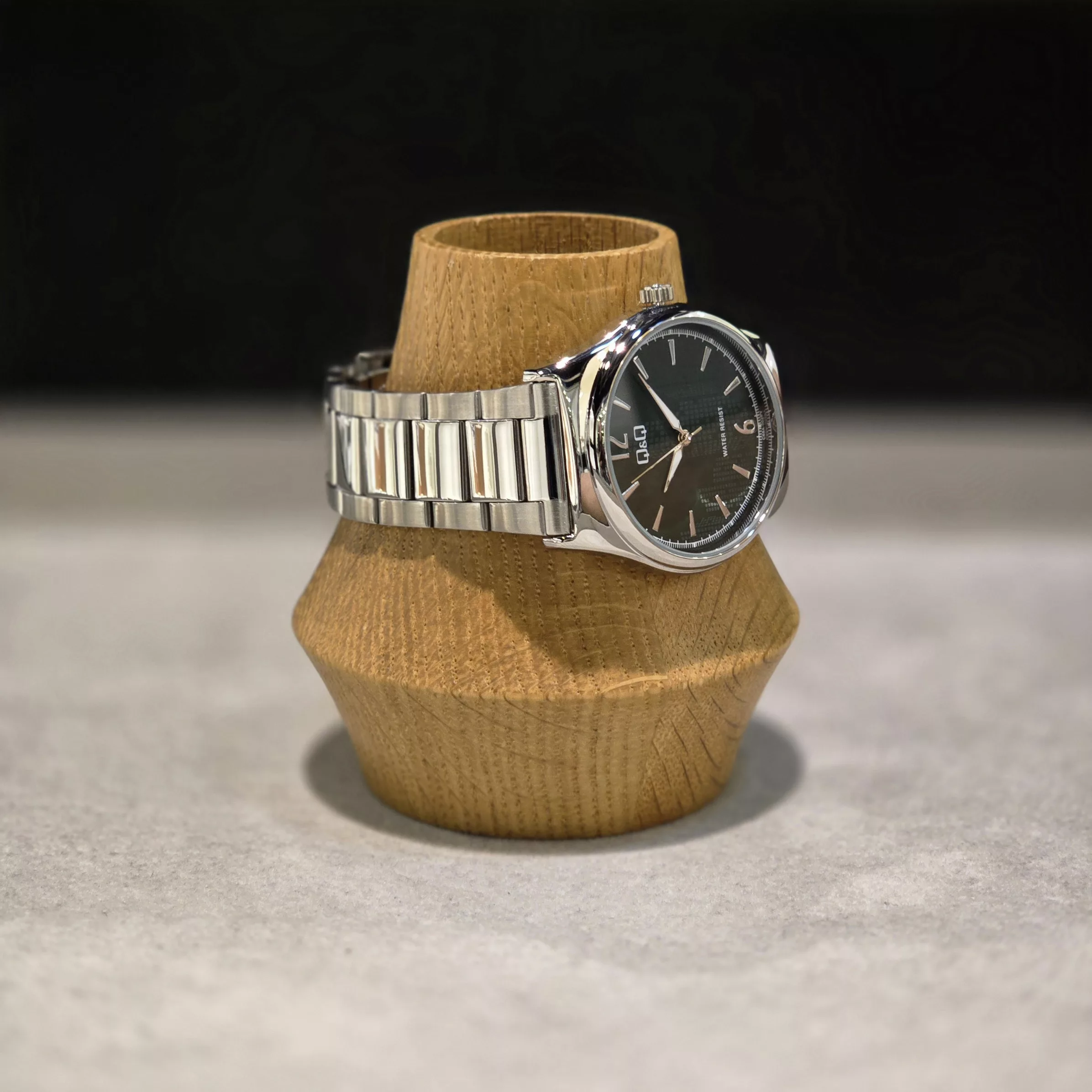 ساعت مچی عقربه‌ای کوارتز مردانه کیو اند کیو مدل C68A-002PY