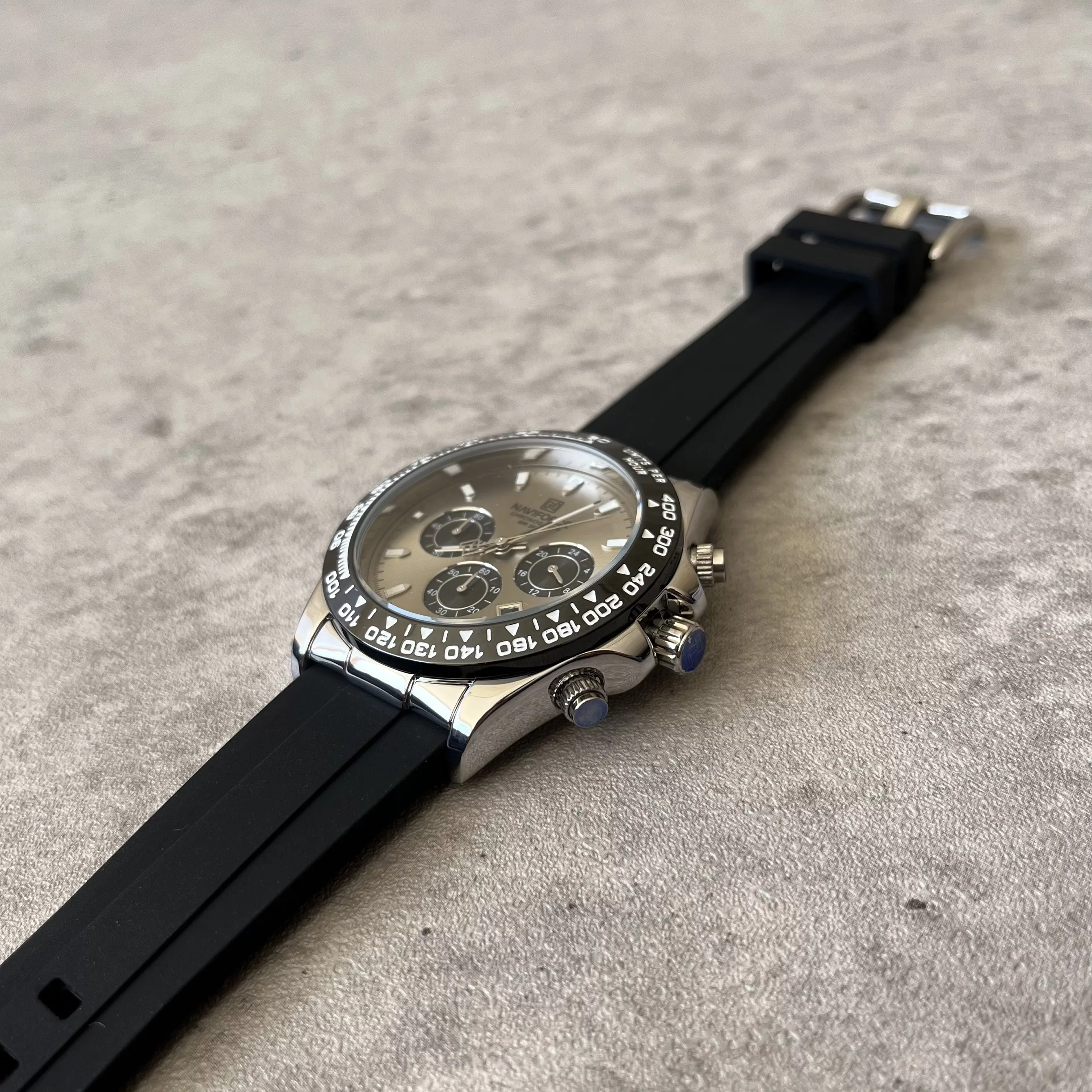 ساعت مچی عقربه‌ای مردانه نیوی فورس مدل NF8054 SGYB