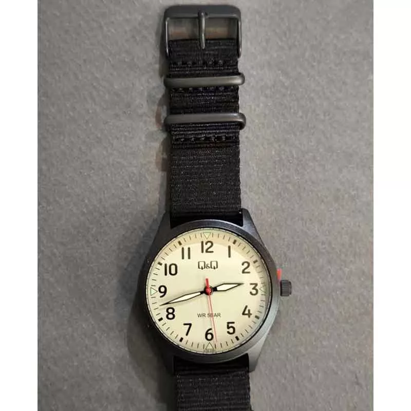 ساعت مچی عقربه‌ای مردانه کوارتز کیو اند کیو مدل Q76B-008PY