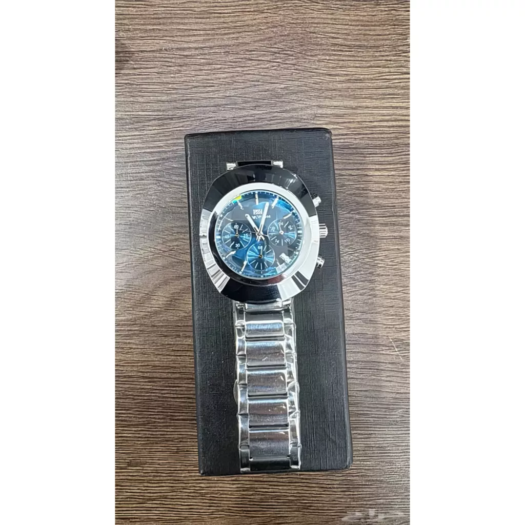 ساعت مچی عقربه‌ای کوارتز مردانه وا وا ووم مدل کلاسیک سه‌ موتور فعال کرنوگراف بند استیل کد ۲