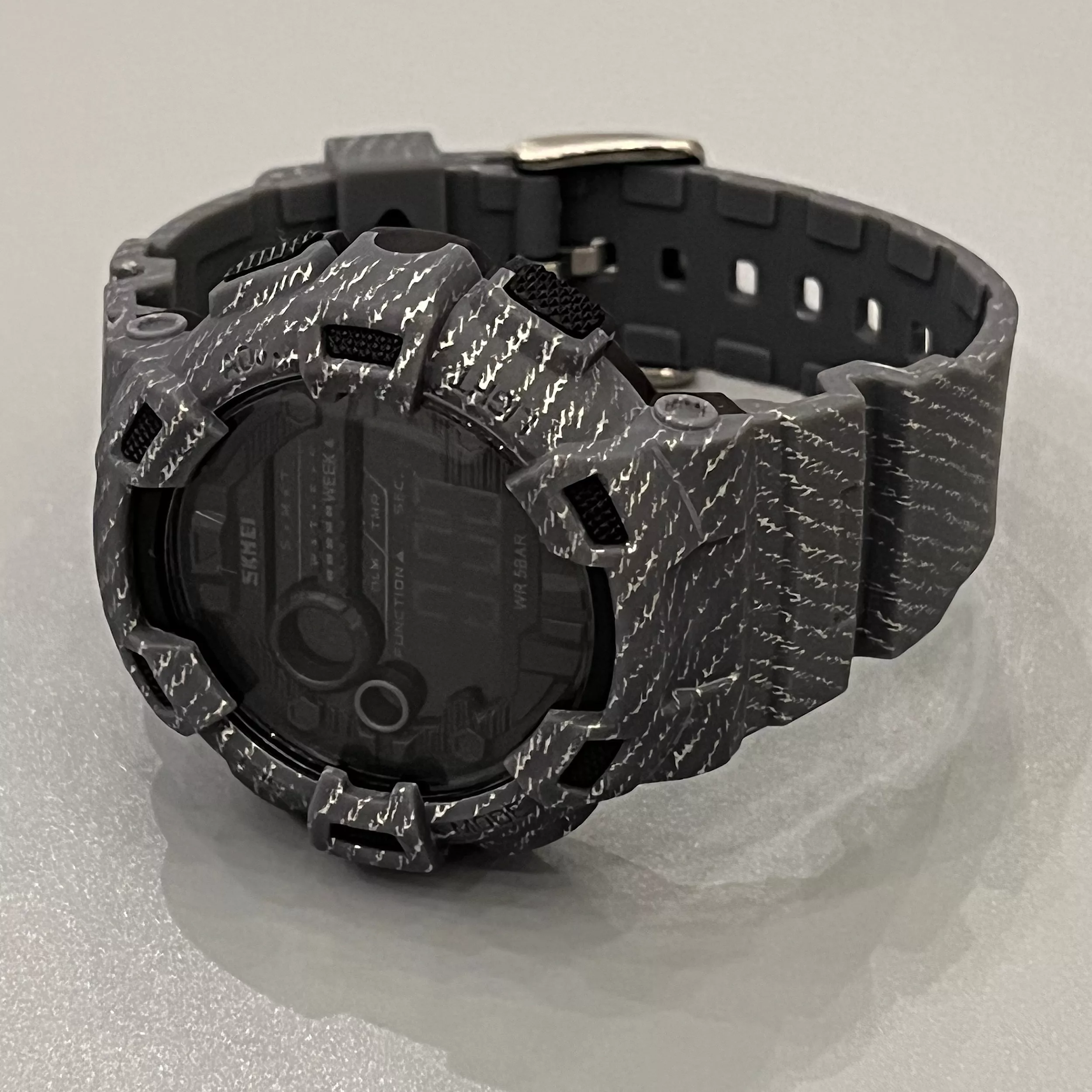 ساعت مچی دیجیتال اسکمی مدل 1472GY