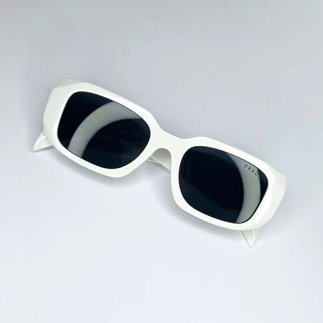 عینک آفتابی  مدل دسته سه بعدی