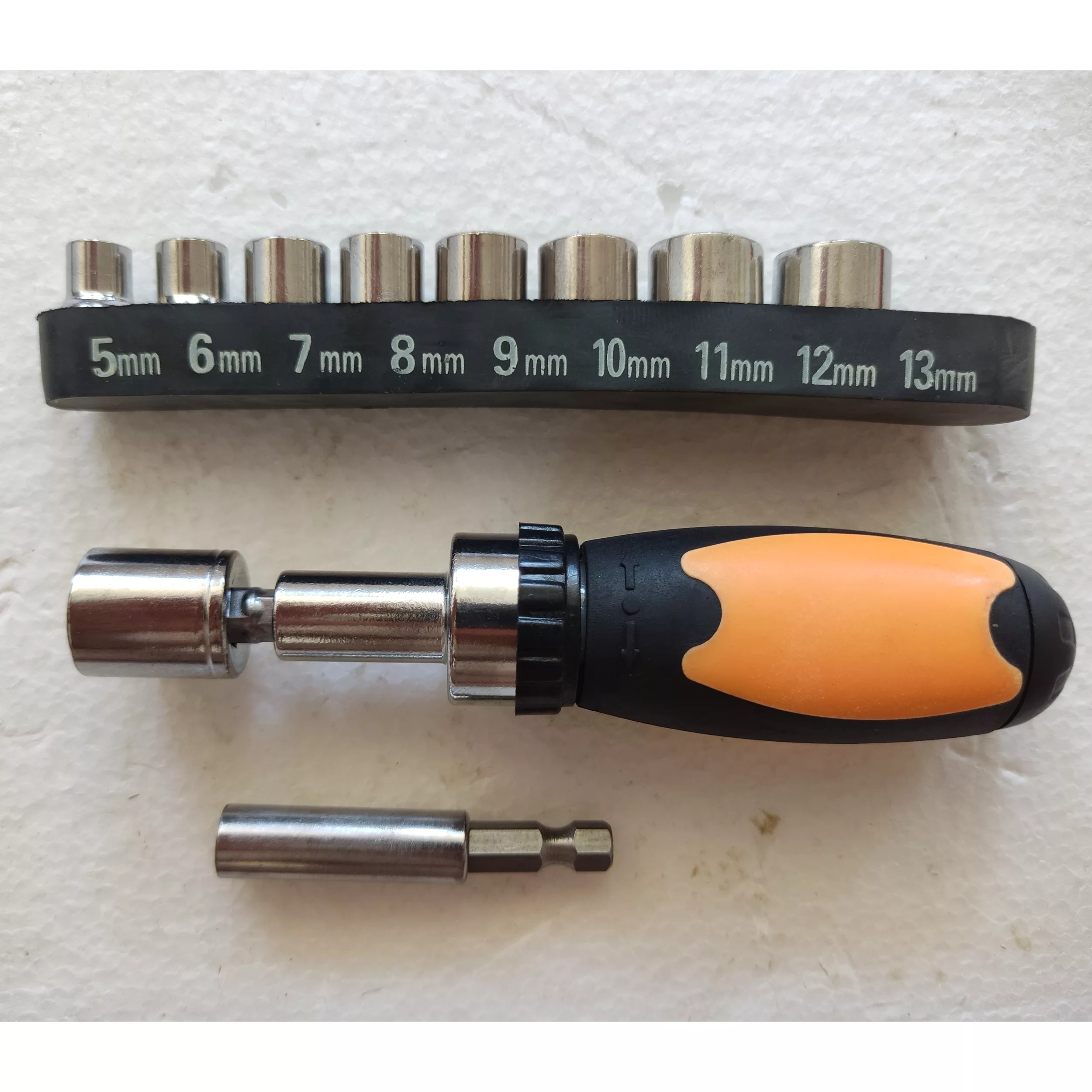 آچار بکس و سری پیچ گوشتی مدل RT- 151 مجموعه 27 عددی