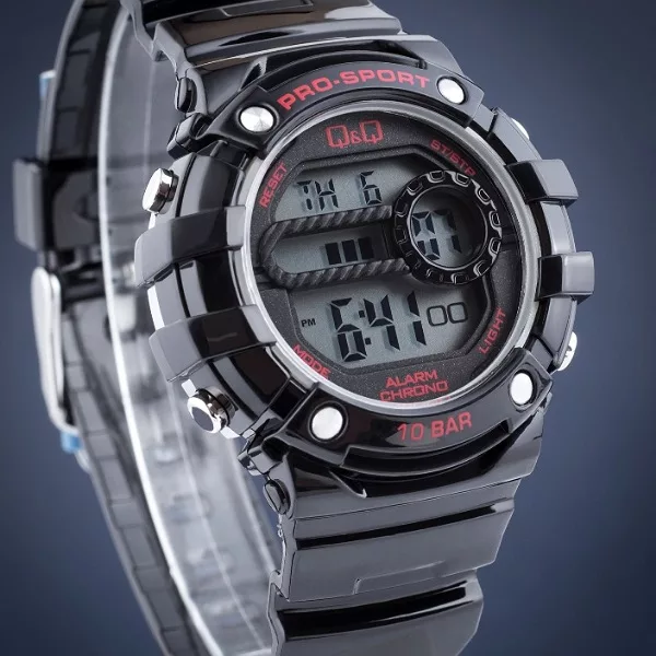 ساعت مچی دیجیتال کیو اند کیو مدل M154j001y