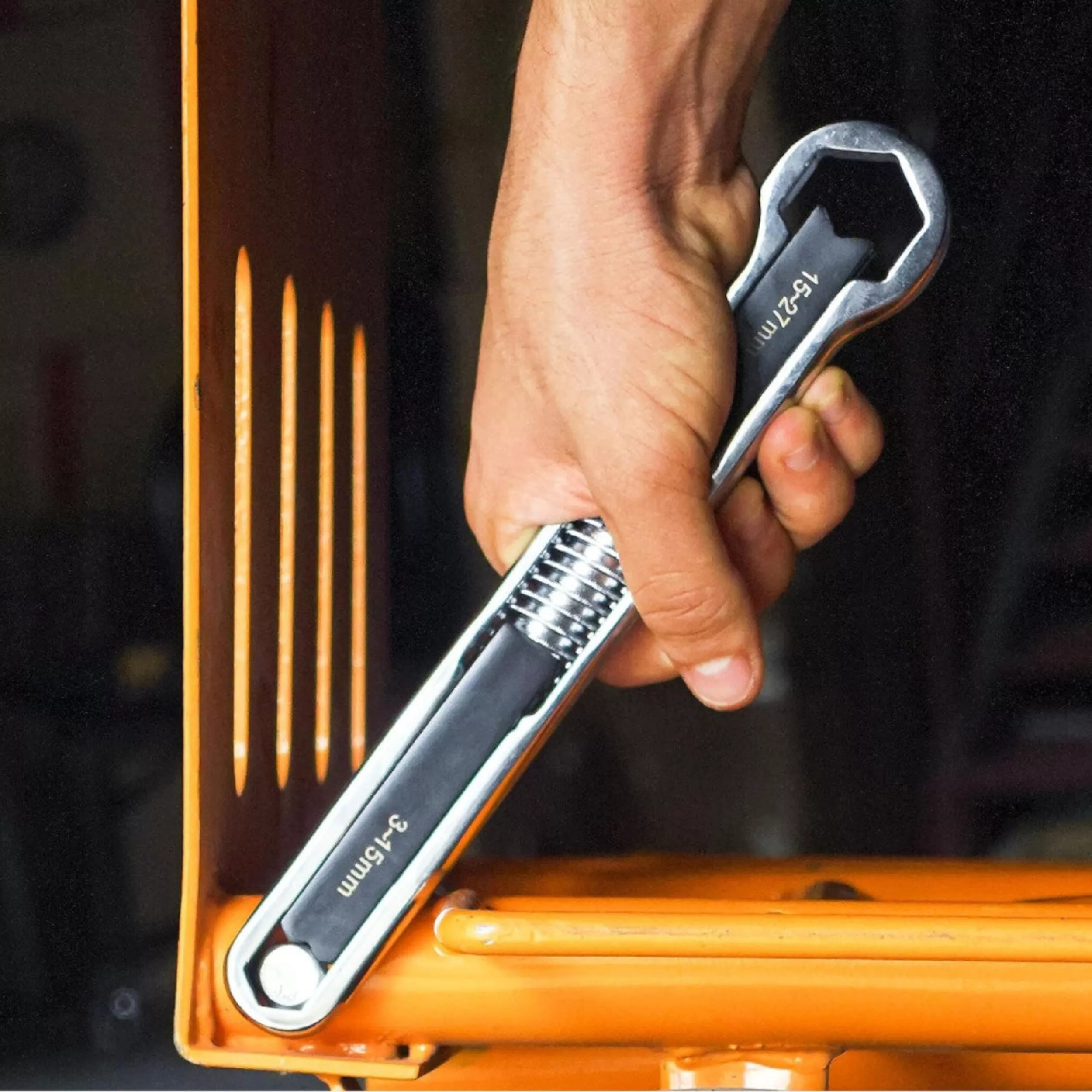 آچار دو سر رینگی کوتاه قابل تنظیم وی تولز مدل VT2152 سایز 3 تا 27 میلی‌متر