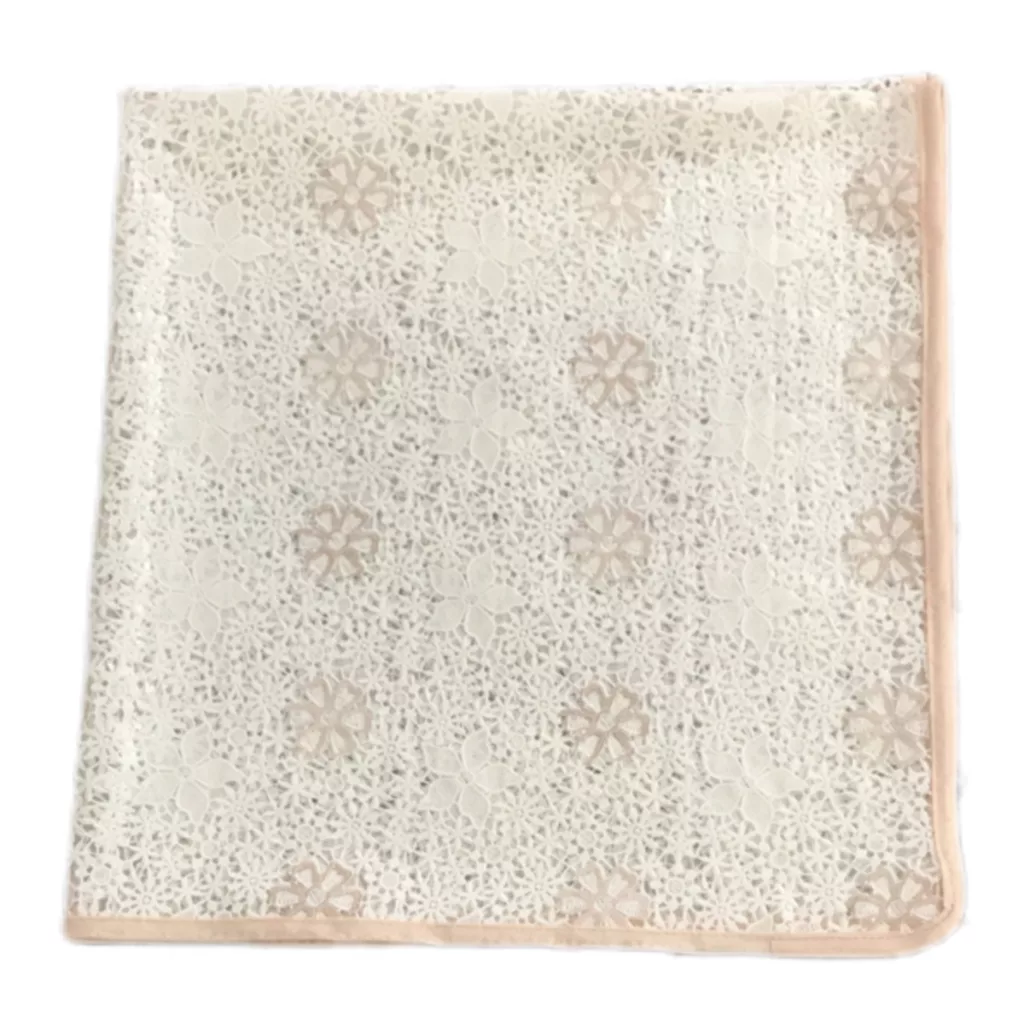 سفره 8 نفره مدل رویال طرح گیپور کد 01 سایز 140×140 سانتی متر