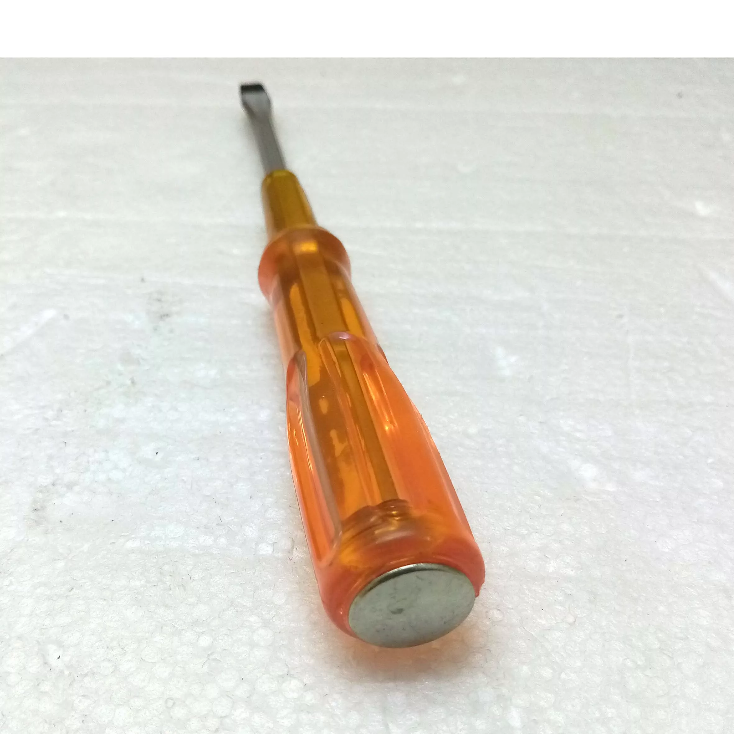 پیچ گوشتی مدل 200