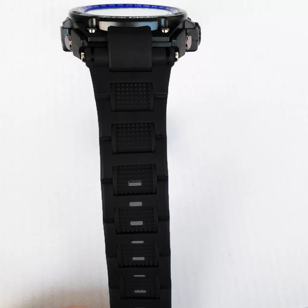 ساعت مچی دیجیتال مردانه امپاور مدل اسپرت ضدآب استخری چراغدار ورزشی کد 980.2SPORT