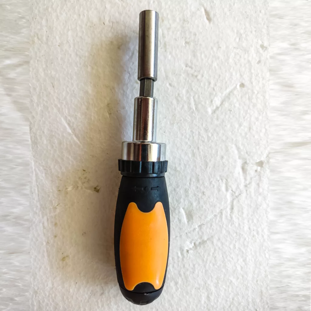 آچار بکس و سری پیچ گوشتی مدل RT- 151 مجموعه 27 عددی