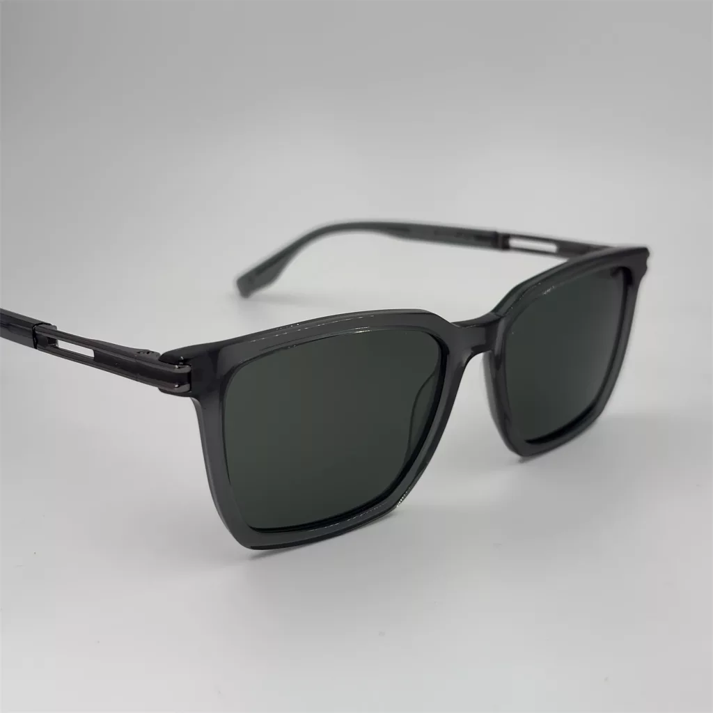 عینک آفتابی آنتونیو باندراس مدل PLUS0206