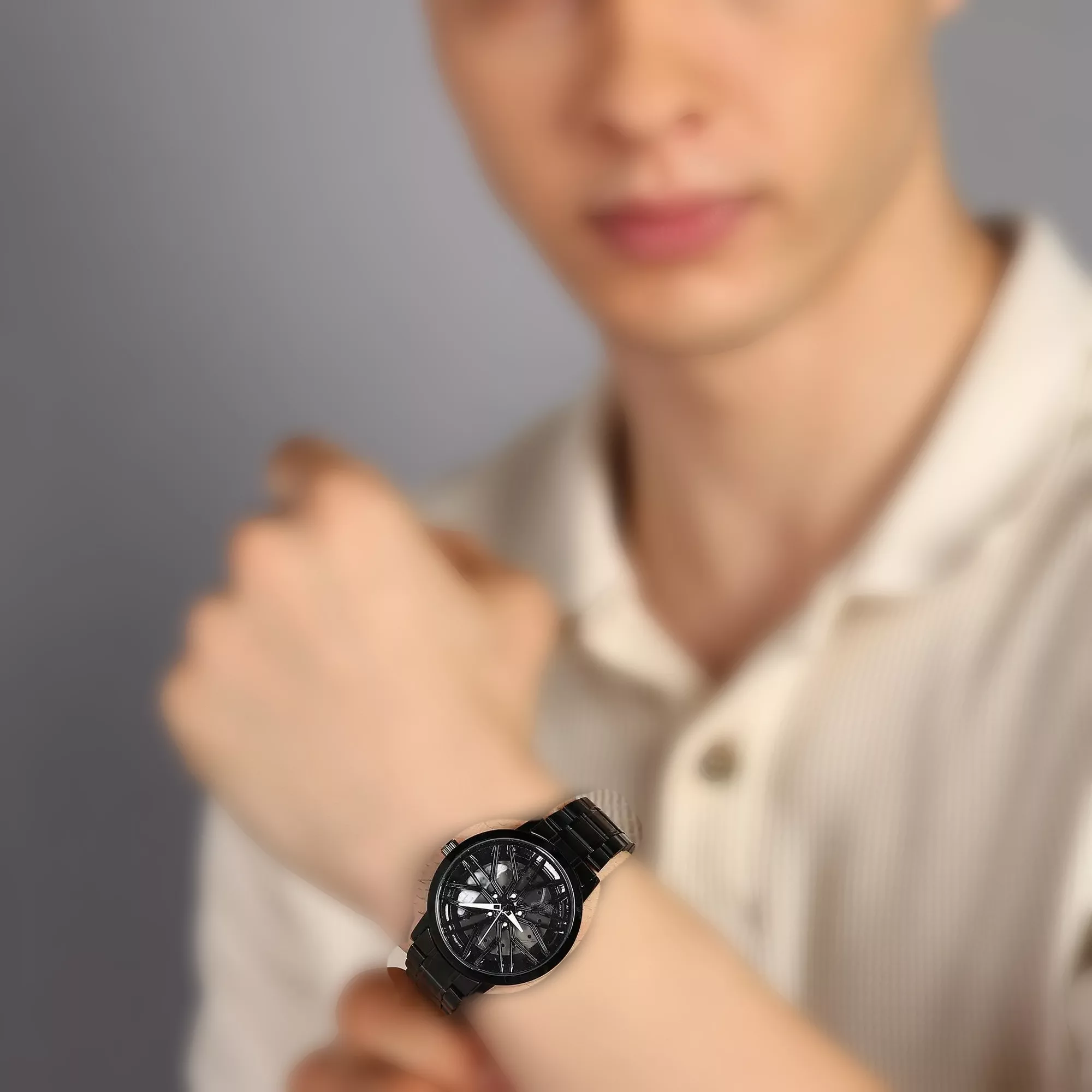 ساعت مچی عقربه‌ای مردانه مدل کوارتز تک موتوره بند فلزی رینگ چرخان کد 5