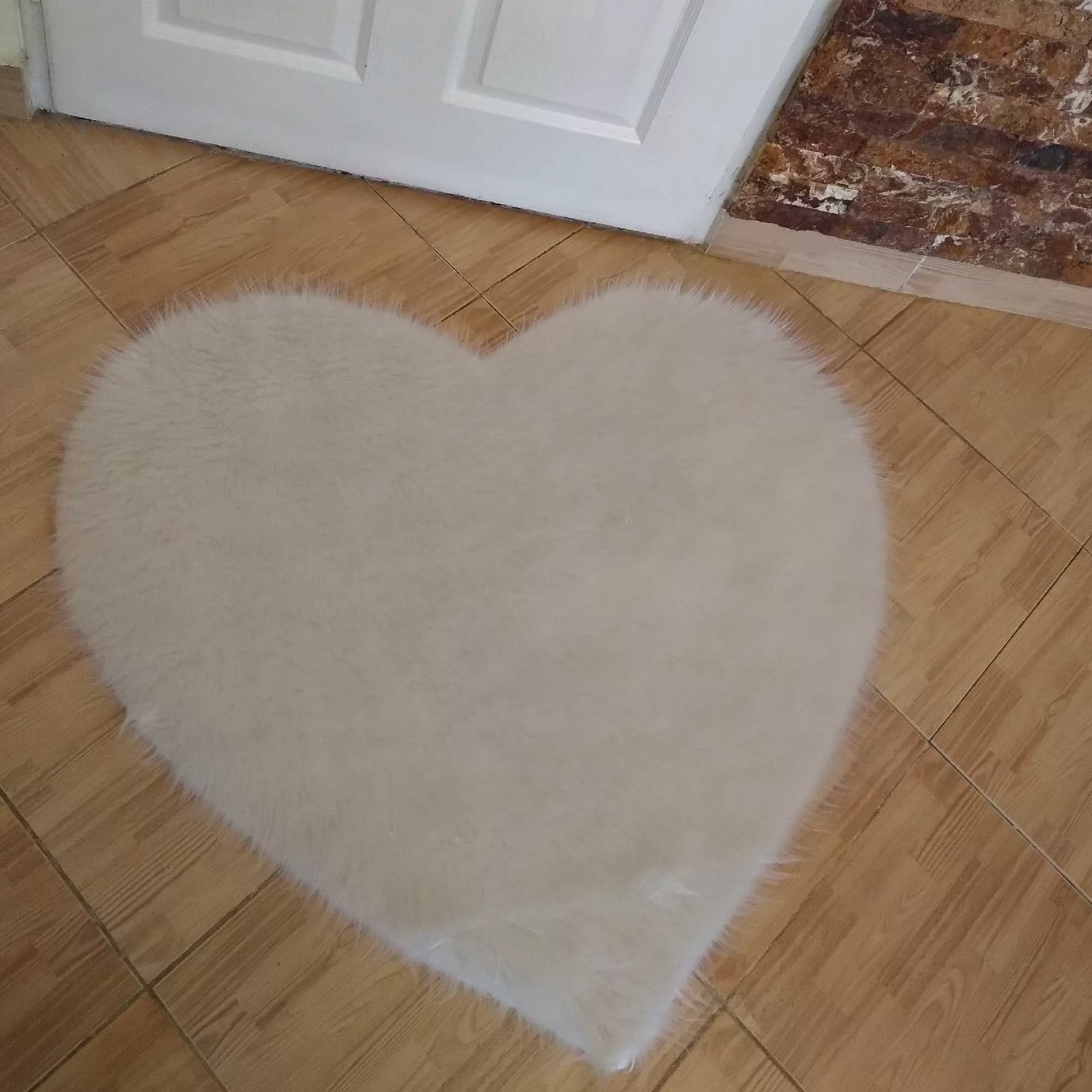 پادری کالامیر مدل خز خرگوشی طرح قلب پشت چرم کد 100 سایز 100x100 سانتی متر