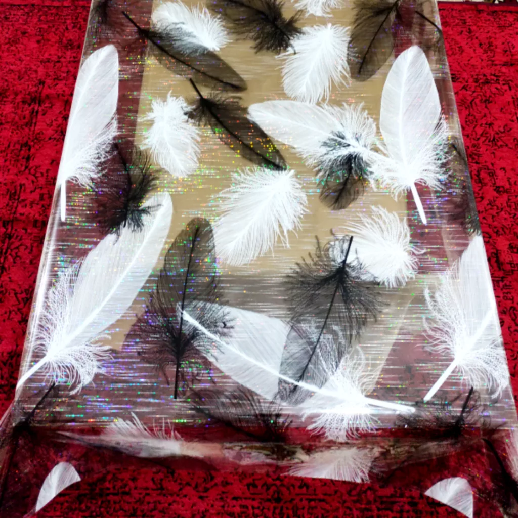 سفره 8 نفره مدل طلق رومیزی طرح پر کد 03