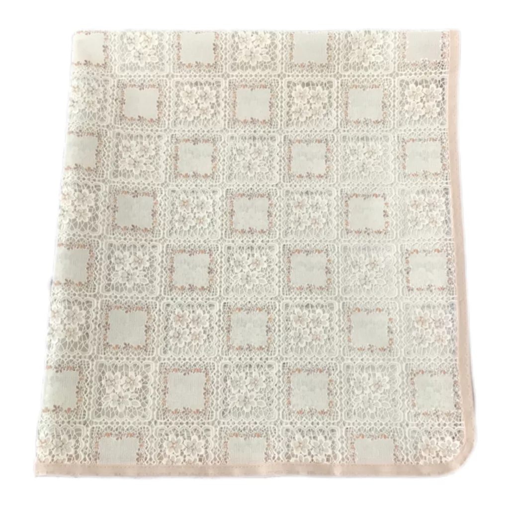 سفره 6 نفره مدل رویال طرح گیپور کد 06 سایز 150×100 سانتی متر