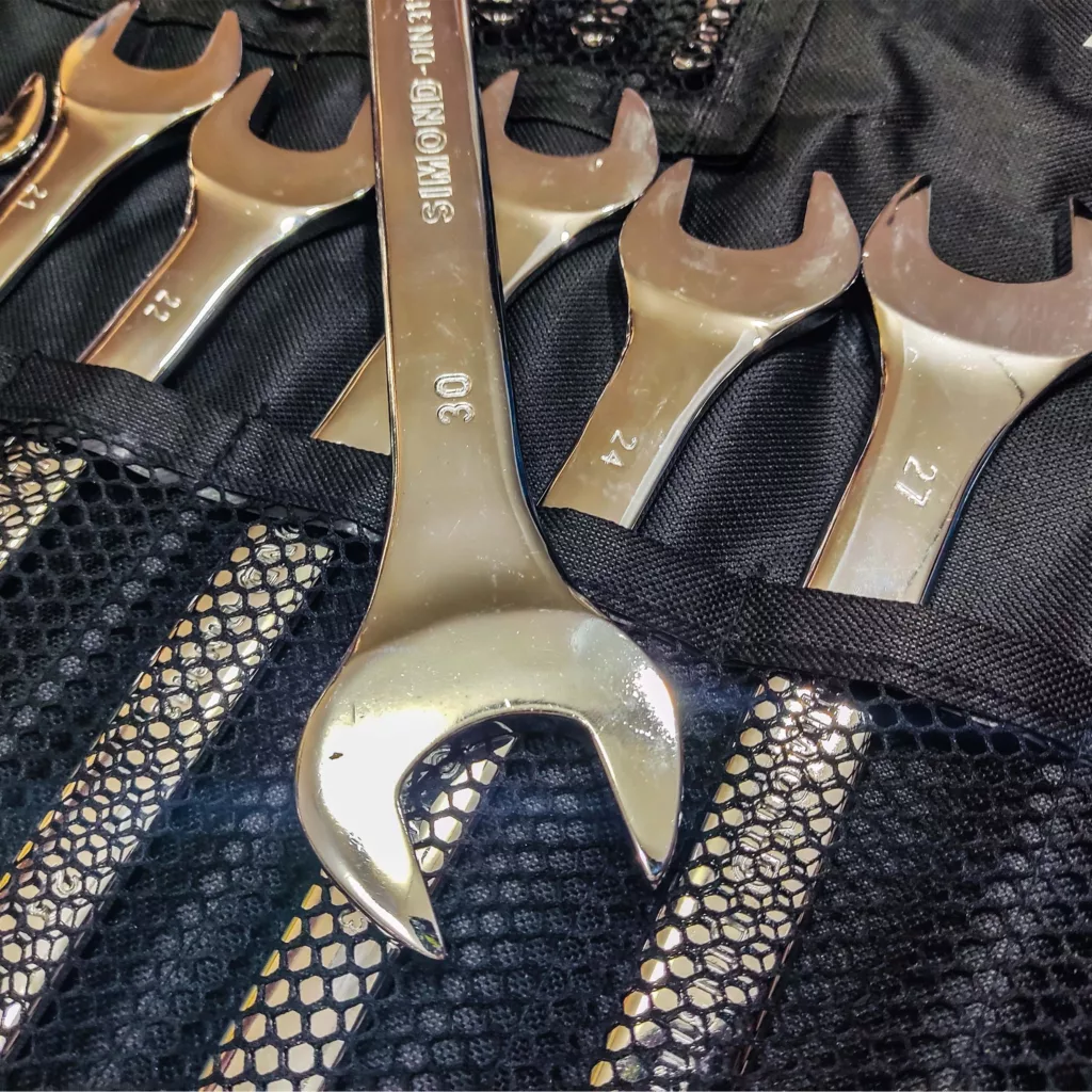 آچار یکسر تخت و یکسر رینگی سیموند مدل CR- V 6-32 BARAGH مجموعه 22 عددی