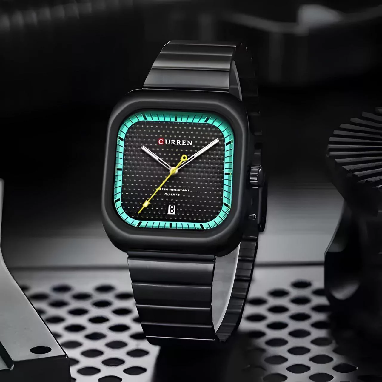 ساعت مچی عقربه‌ای مردانه کوارتز مدل بند ریلی کلاسیک کد 04